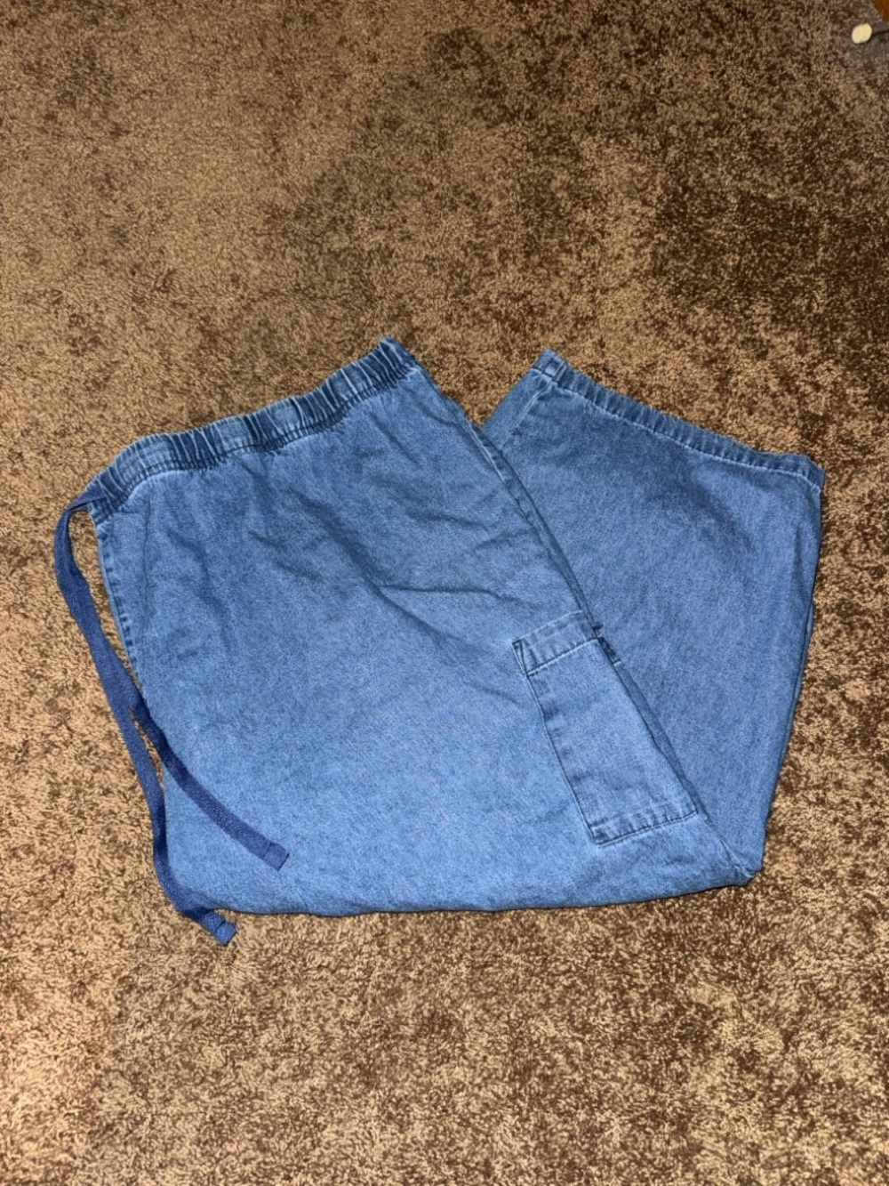 Women’s Basic Editions Denim Capri Pants